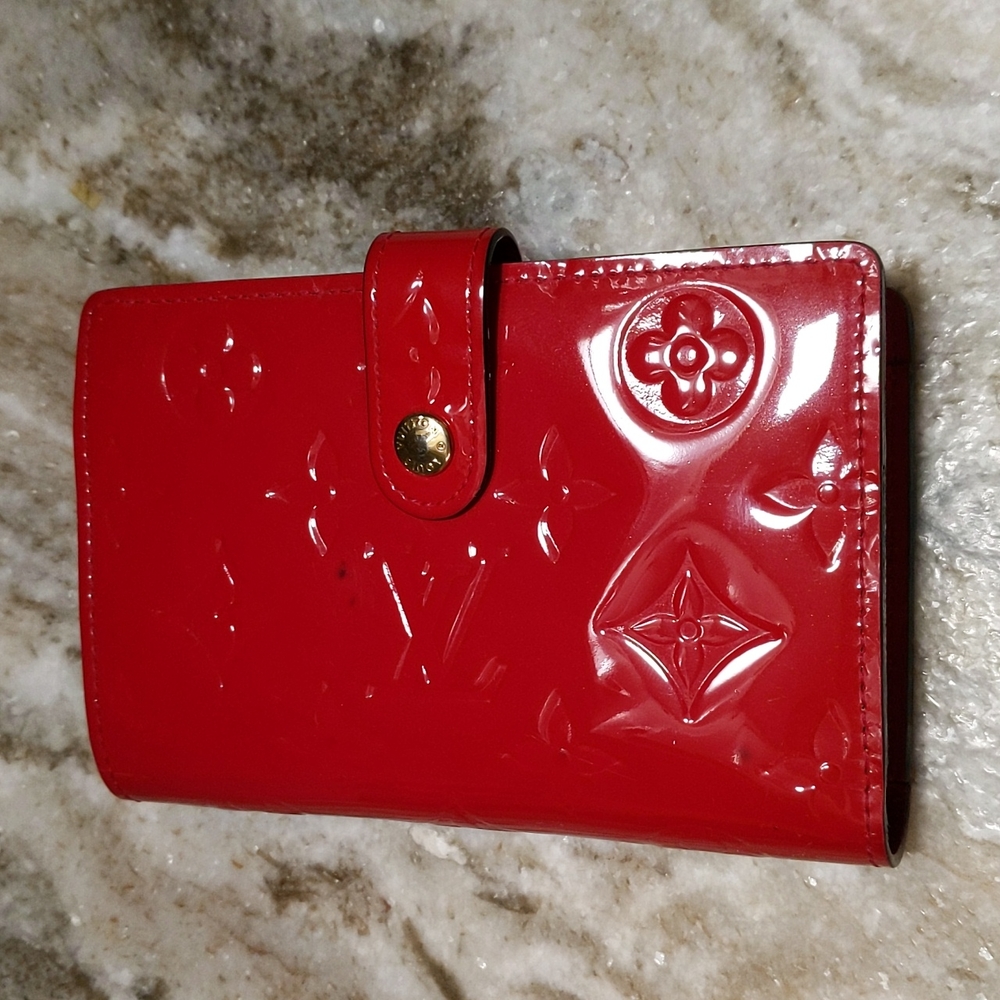 Lv kisslock wallet